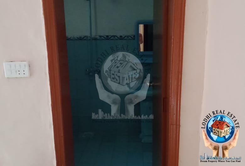 5 Marla Beautiful House Near Emporium Mall