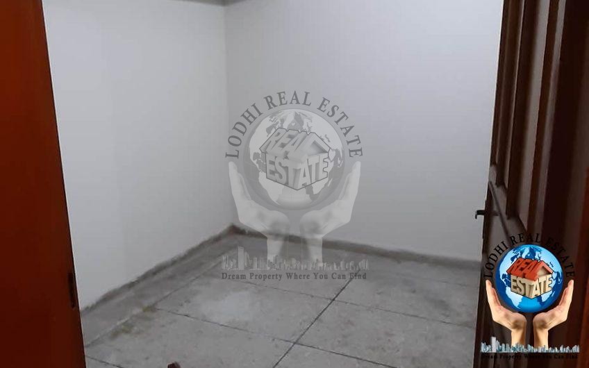 1 Kanal House Is Available In Reasonable Rent Only For Silent Office
