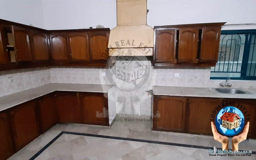 1 Kanal House Is Available In Reasonable Rent Only For Silent Office