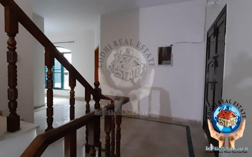 1 Kanal House Is Available In Reasonable Rent Only For Silent Office