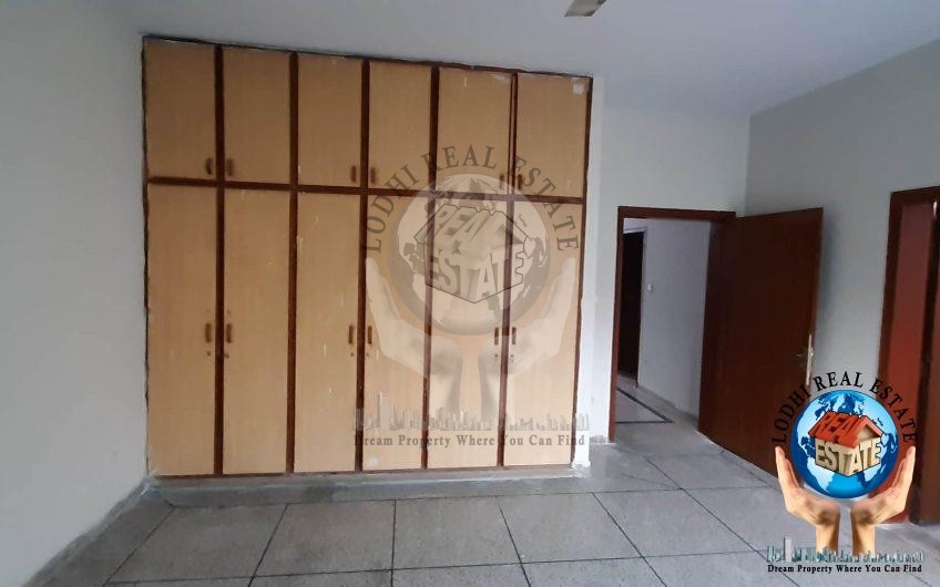 1 Kanal House Is Available In Reasonable Rent Only For Silent Office