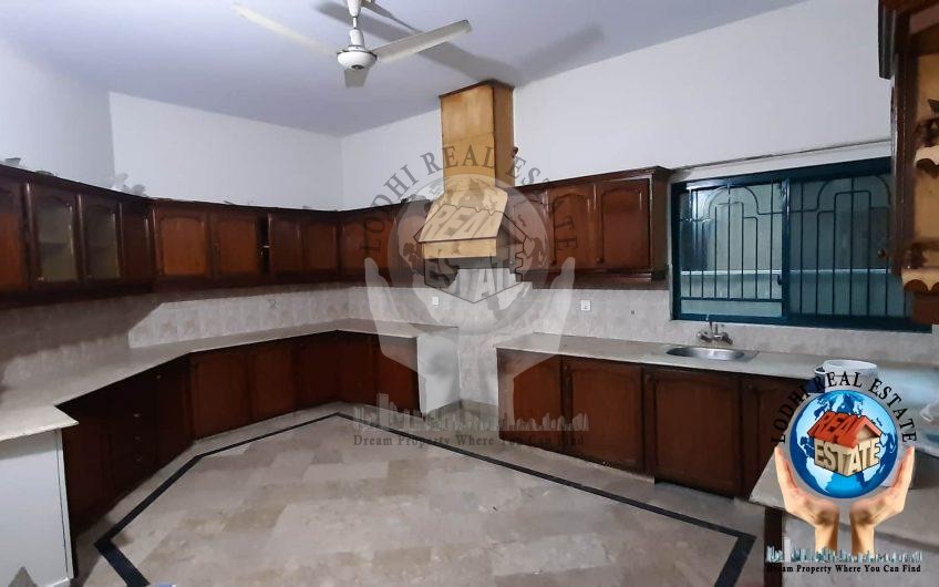 1 Kanal House Is Available In Reasonable Rent Only For Silent Office