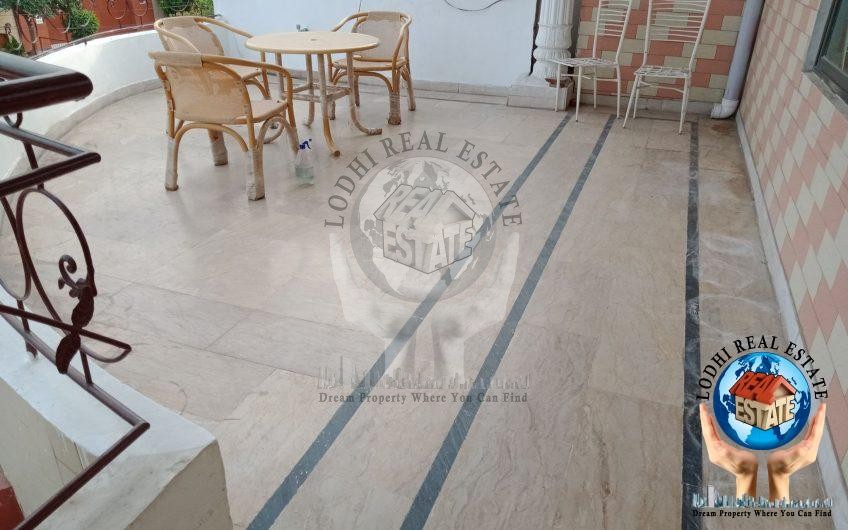 1 Kanal Upper Upper Portion Rent With 4 Bed Servant Quarter Near Emporium Mall Expo Center