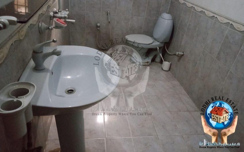1 Kanal Upper Upper Portion Rent With 4 Bed Servant Quarter Near Emporium Mall Expo Center