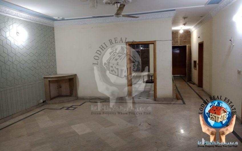 1 Kanal Upper Portion Available For Rent Neat & Clean House Near Emporium Mall & Expo Center